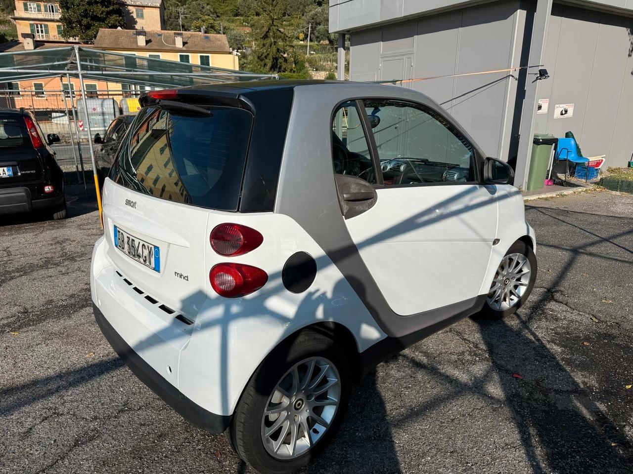 Smart ForTwo 1000 52 kW MHD coupé pure