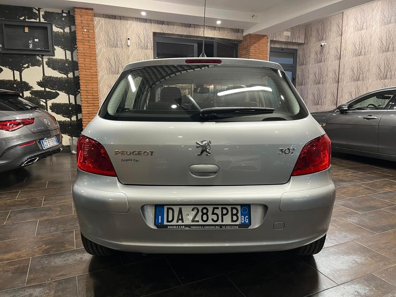Peugeot 307 1.4 16V 5p. X-Line