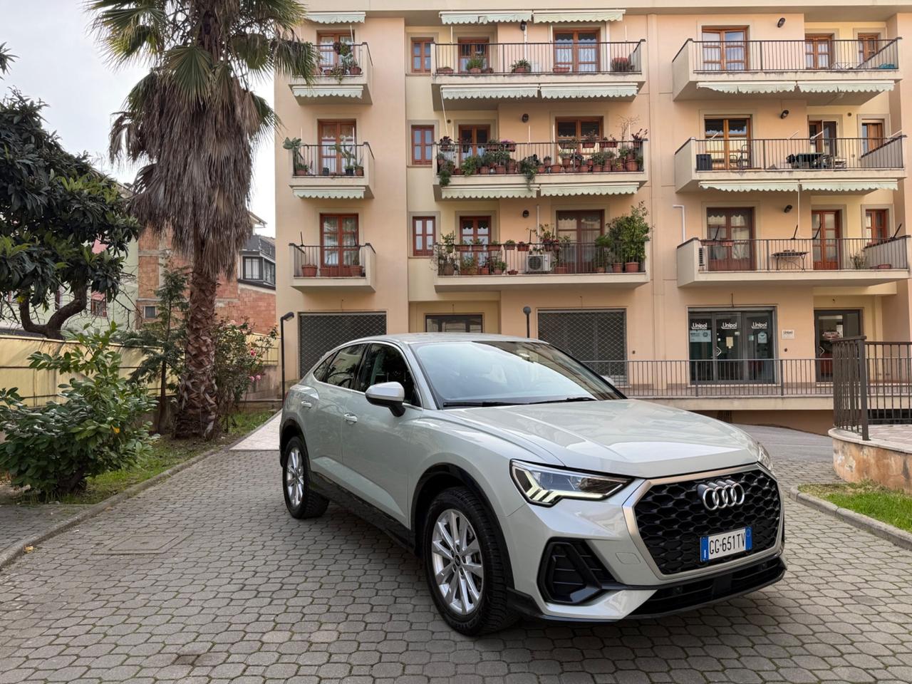 Audi Q3 SPB 35 TDI S tronic Business Plus