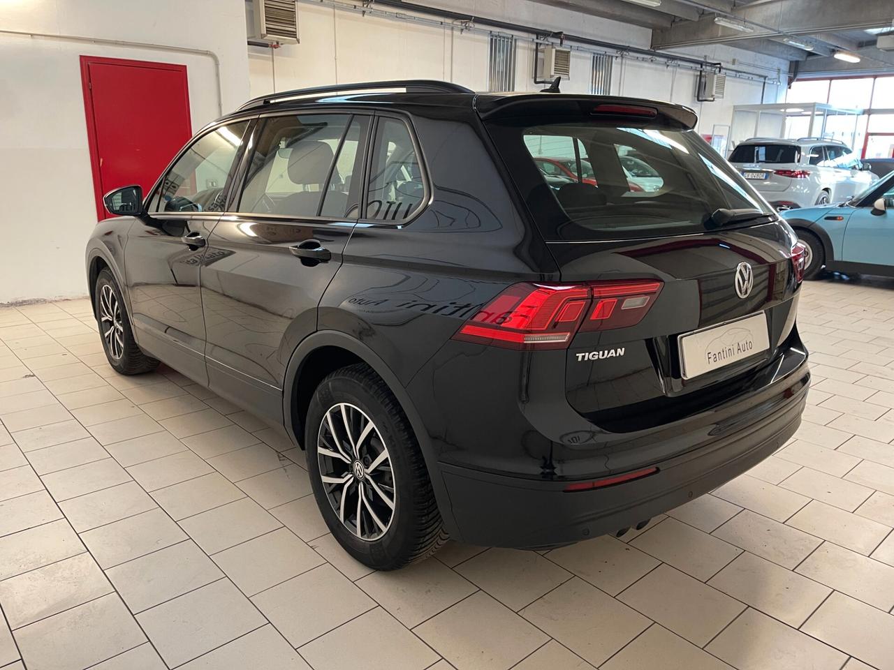 Volkswagen Tiguan Urban 1.6 TDI 115cv-Ok Neopatentati-LEGGI SOTTO