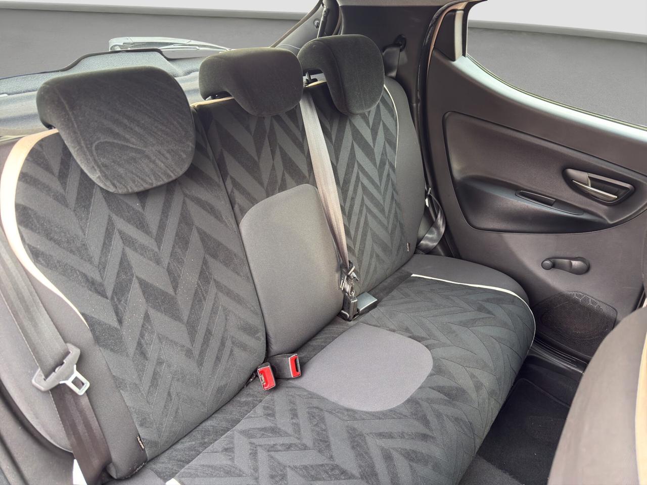 Lancia Ypsilon 1.2 69 CV 5 porte GPL Ecochic Gold