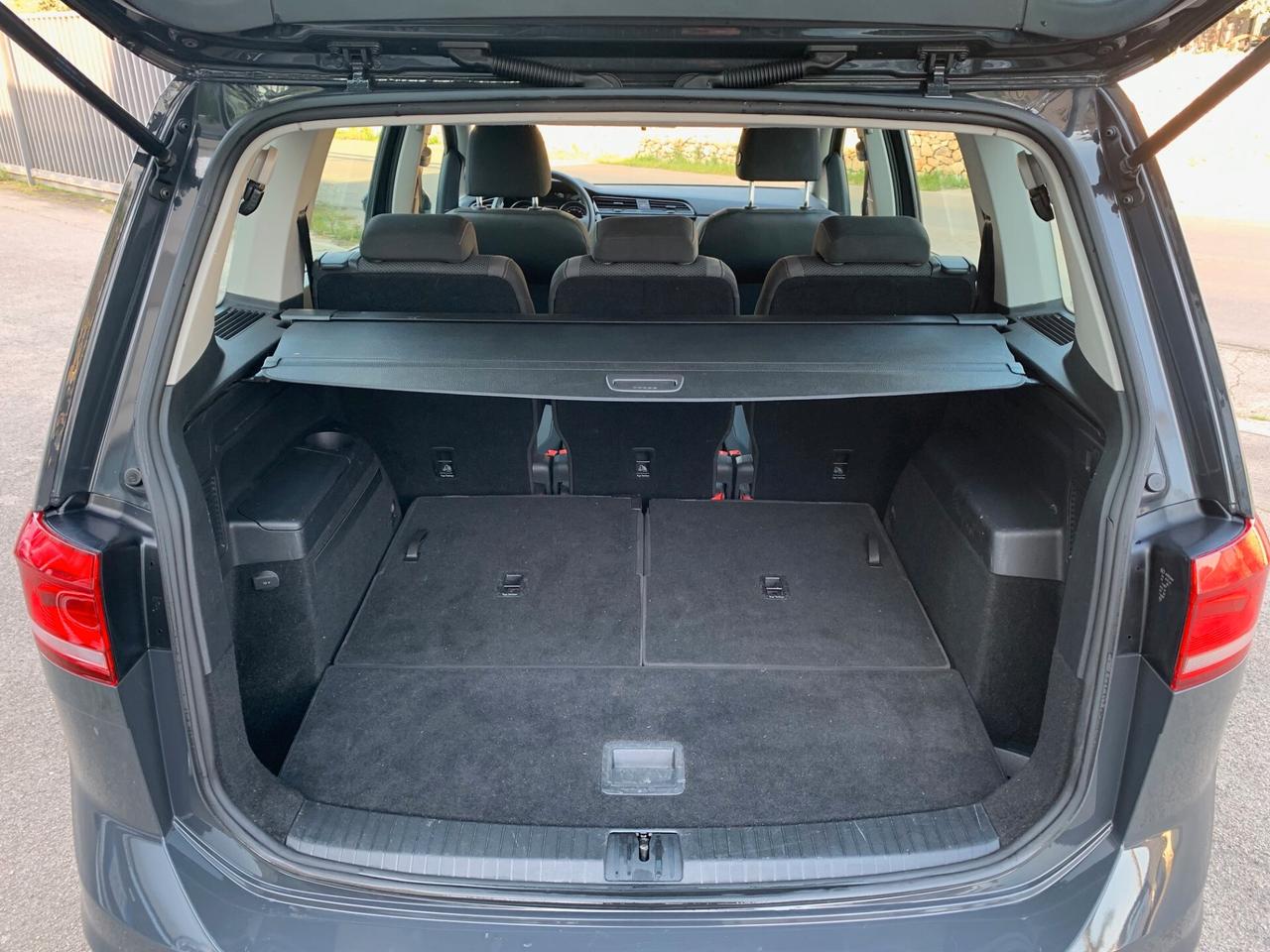 Volkswagen Touran 1.6 tdi Executive 7 Posti