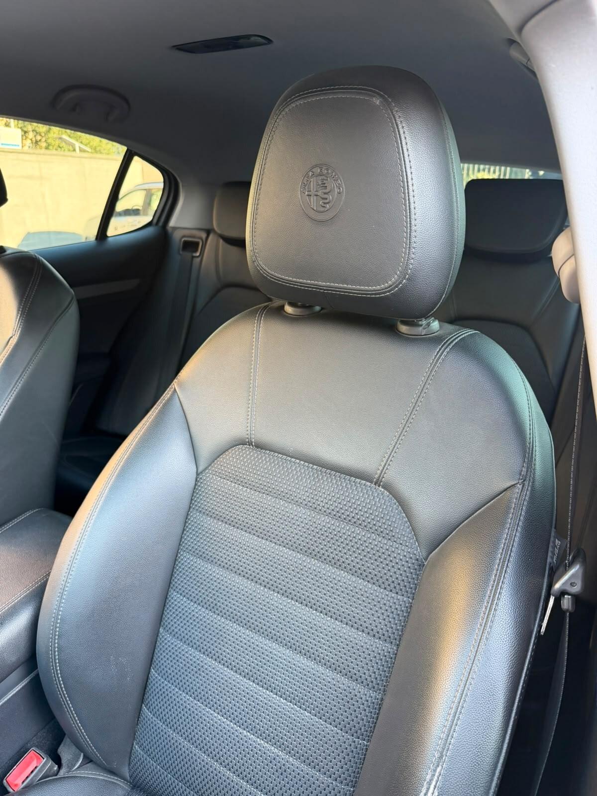 Alfa Romeo Stelvio 2.2 Turbodiesel 210 CV AT8 Q4 Executive