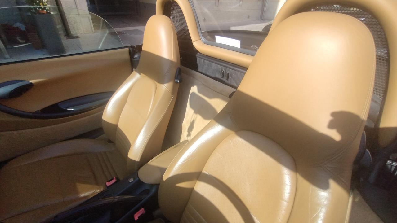 Porsche Boxster 2.5i 24V cat