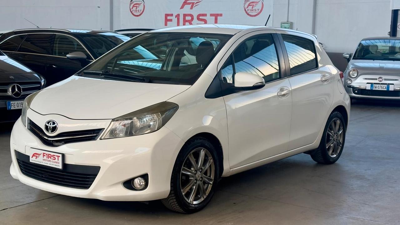 Toyota Yaris 1.4 D-4D 5 porte Lounge