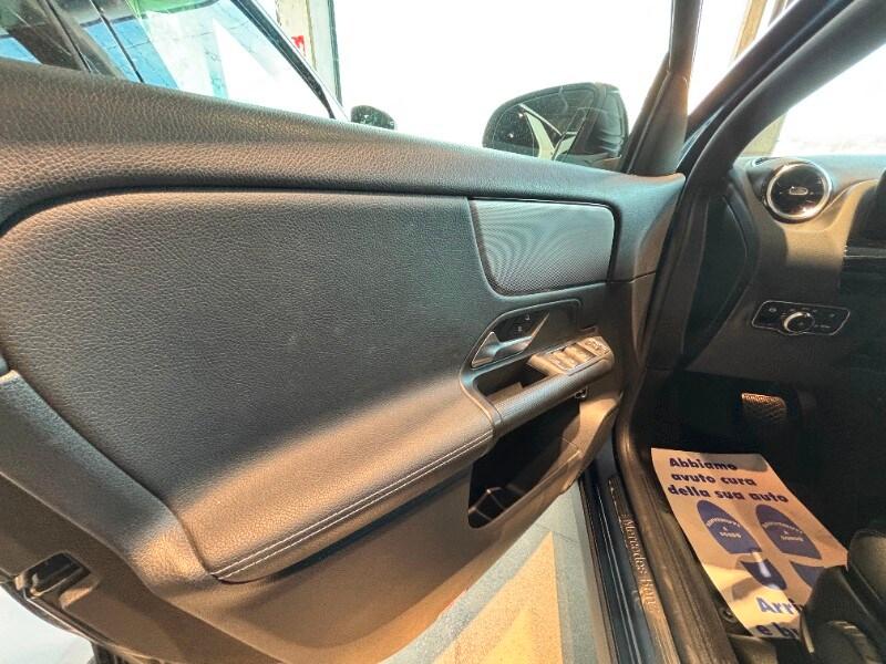 MERCEDES GLA (H247) GLA 250 e EQ-Power...