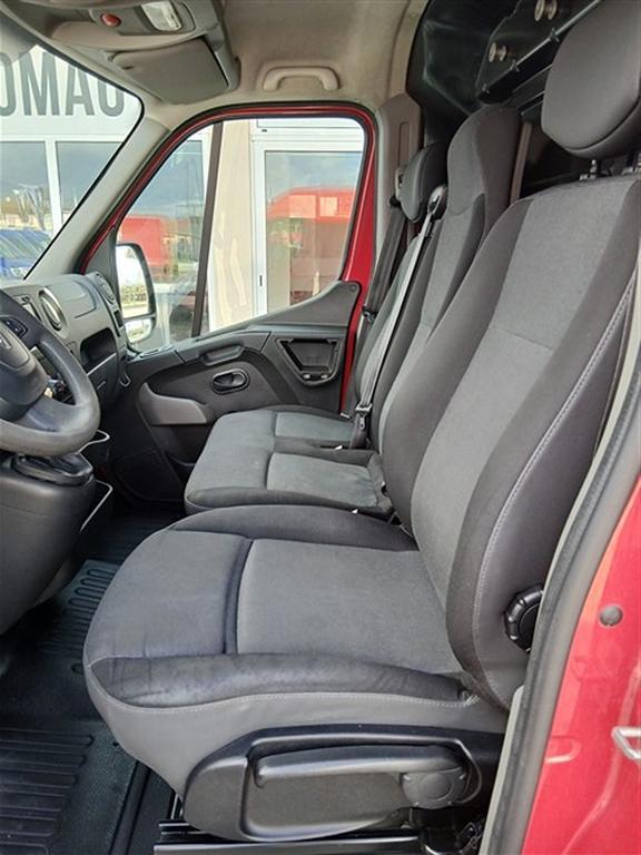 Renault Master T33 2.3 dci 110cv L2H2 E6