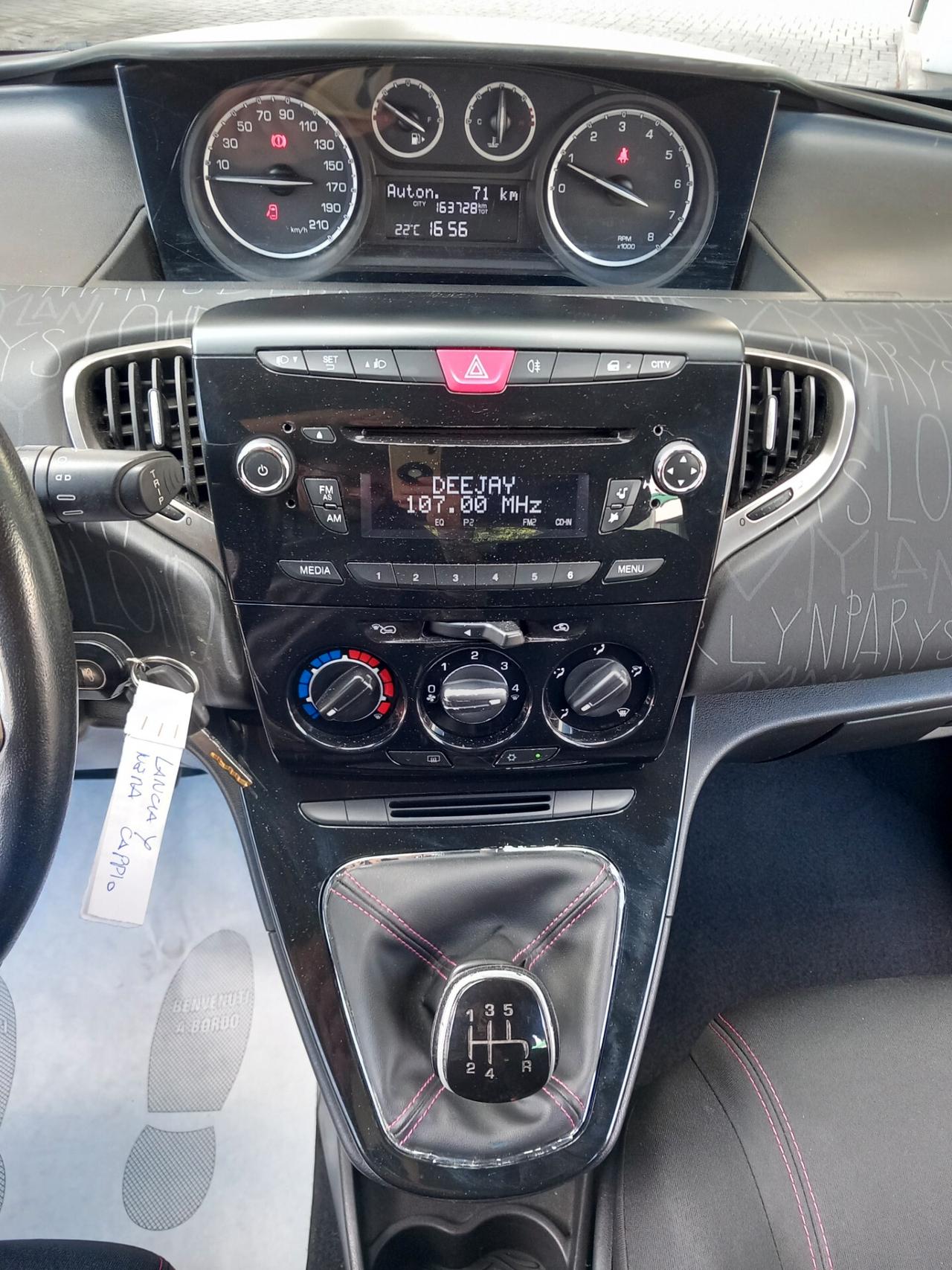 Lancia Ypsilon 1.2 EURO 6 Platinum