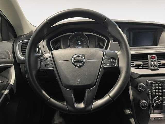 Volvo V40 2.0D 120CV Business - NEOPATENTATI