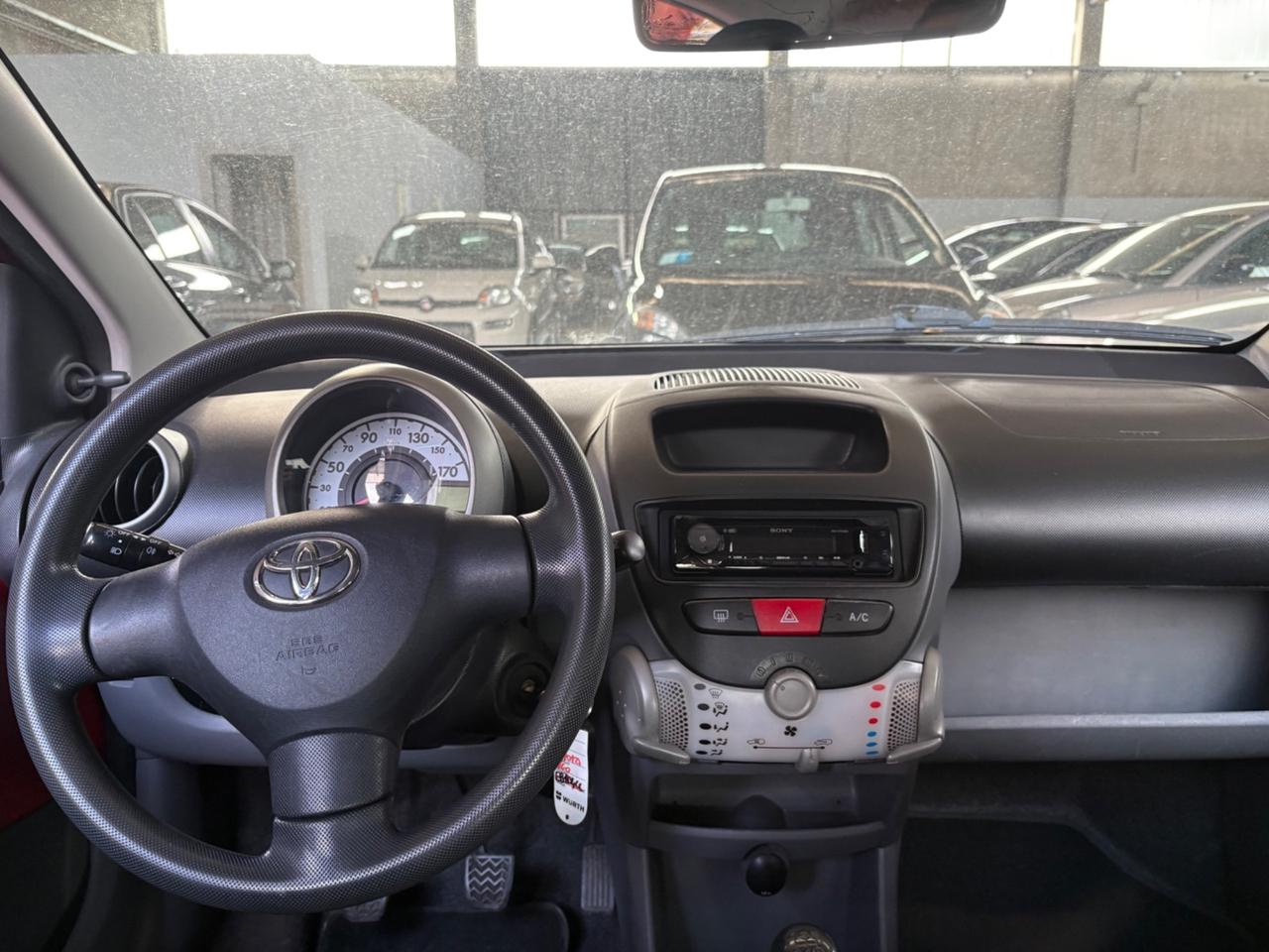 Toyota Aygo 1.0 12V VVT-i 5 porte Deep Ocean Connect