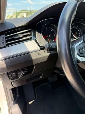 Volkswagen Passat Variant 2.0 tdi R-Line Executive 150cv dsg