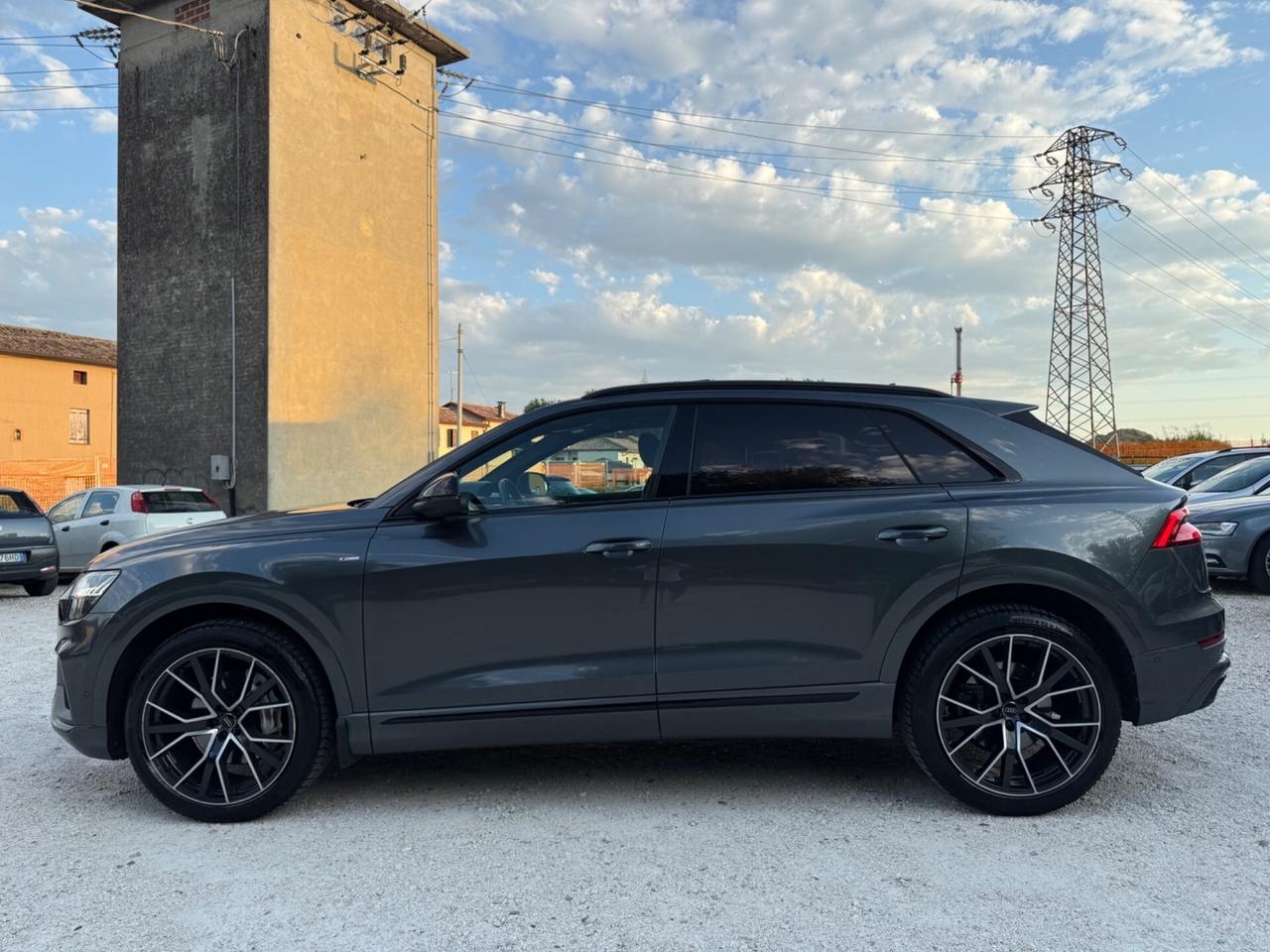 Audi Q8 50 TDI 286 CV quattro tiptronic Sport Full