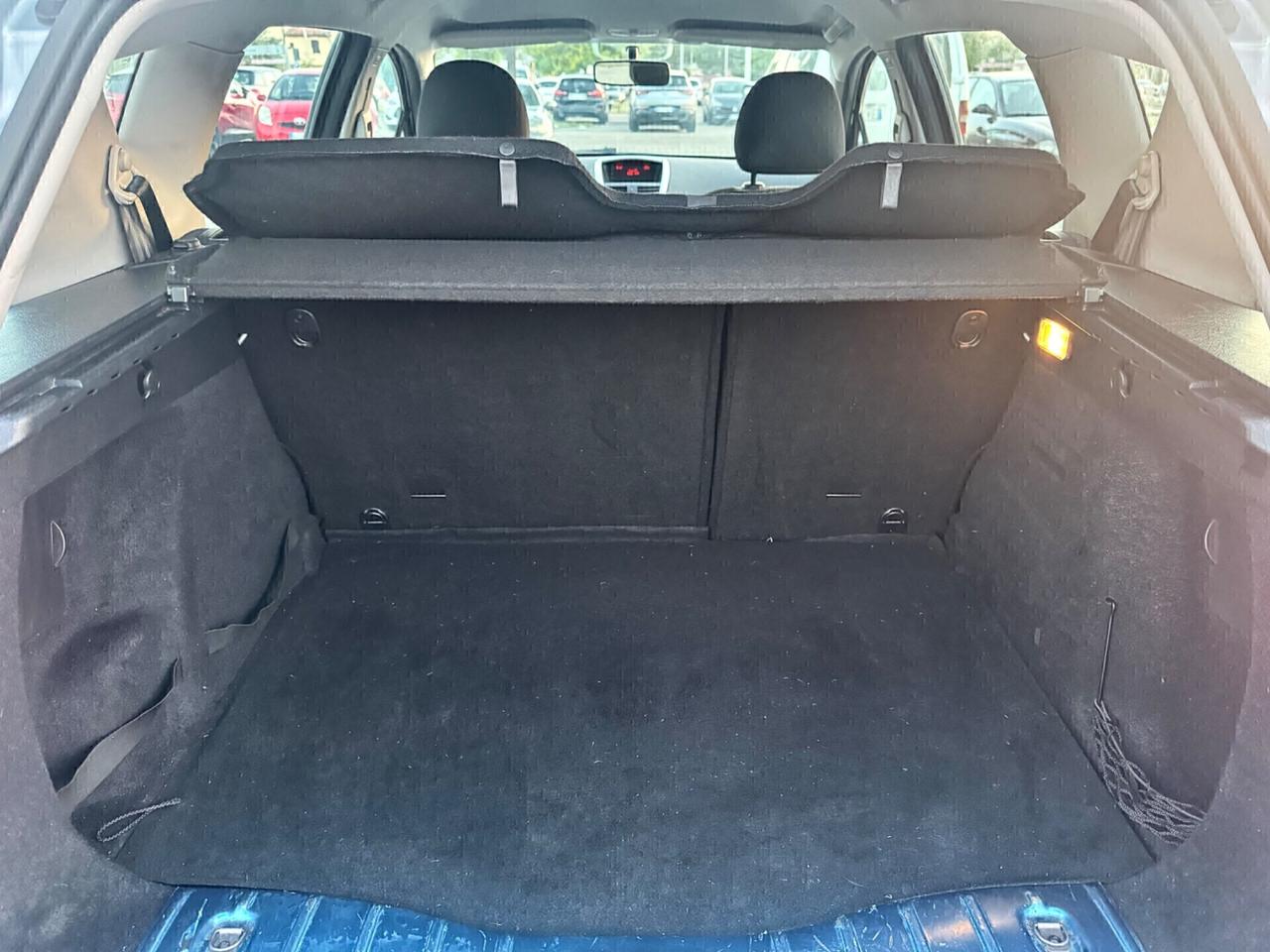 Peugeot 207 1.4 VTi 95CV SW 61.000km 2010