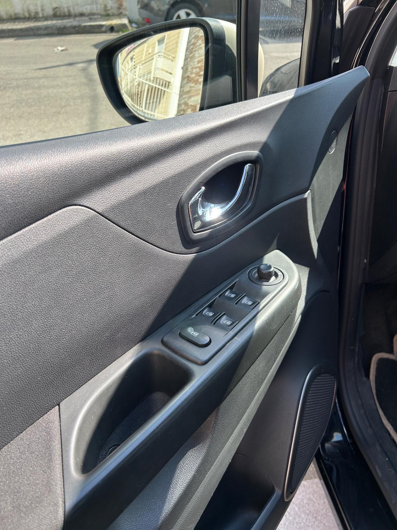 Renault Captur 1.5 90 CV Energy Intens-2018/NAVI/BICOLORE