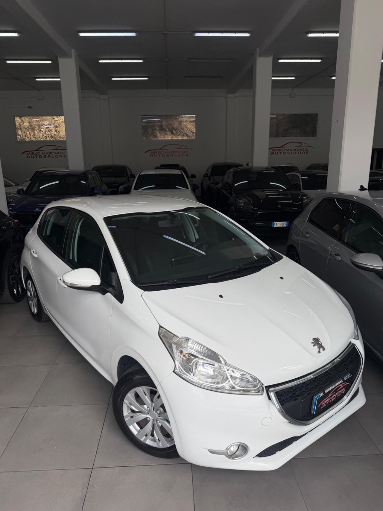 Peugeot 208 1.2 BENZ 5 porte FINANZIABILE