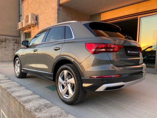 AUDI Q3 35 2.0 TDI S tronic Business Advanced COCKPIT
