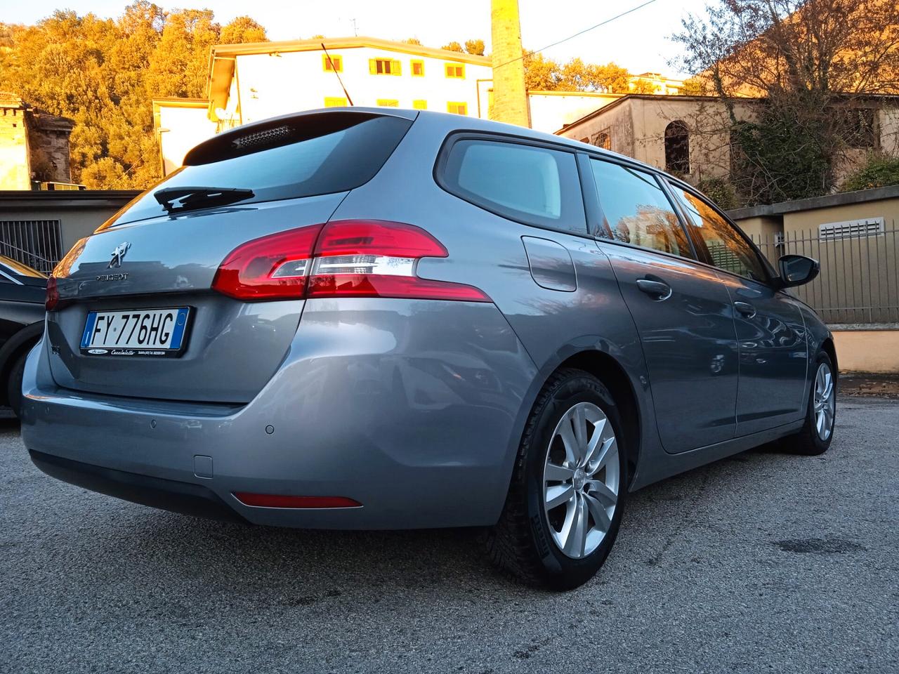 Peugeot 308 BlueHDi 130 S&S Business