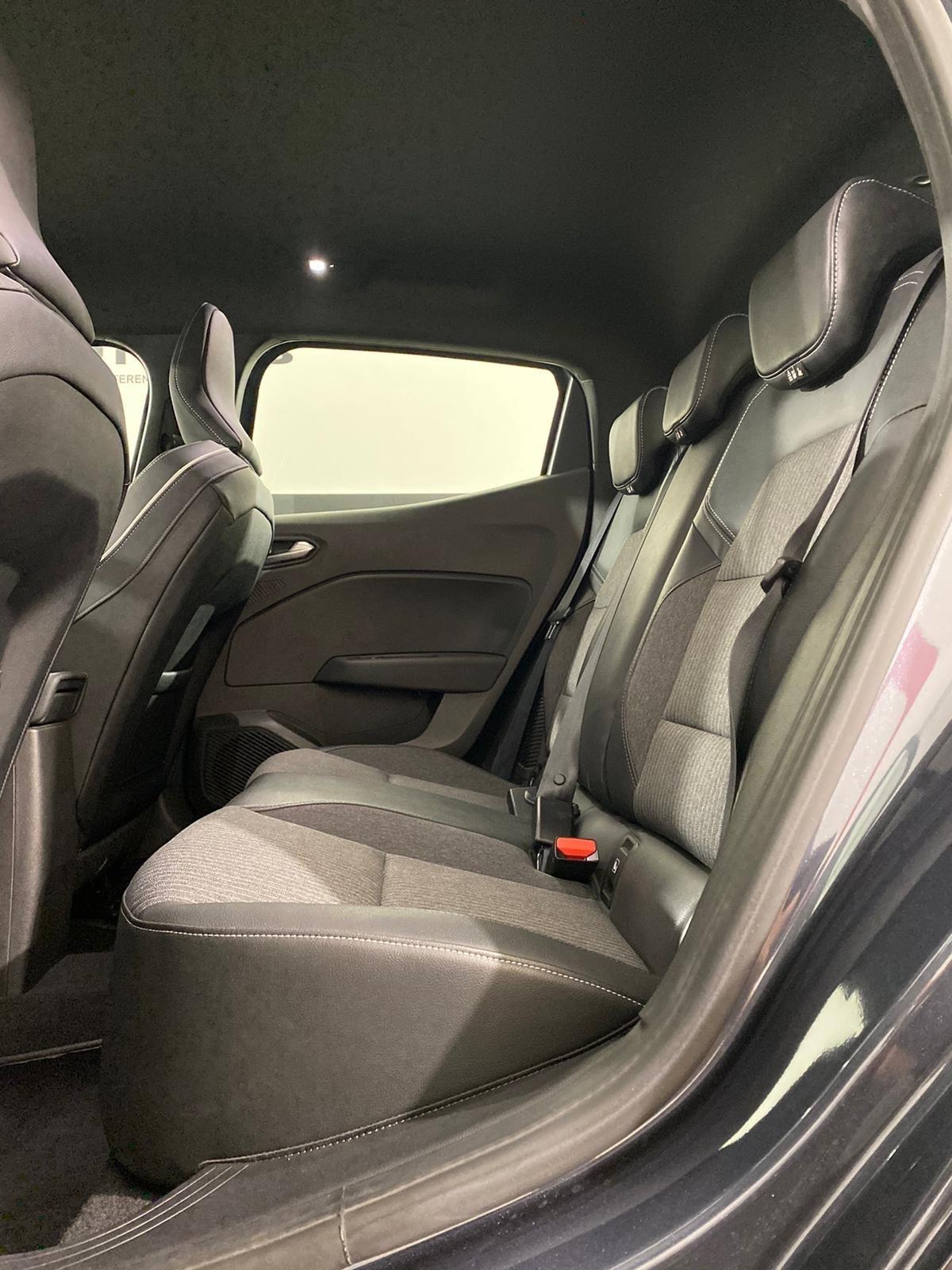 Renault Clio Full Hybrid E-Tech 140 CV 5 porte Intens