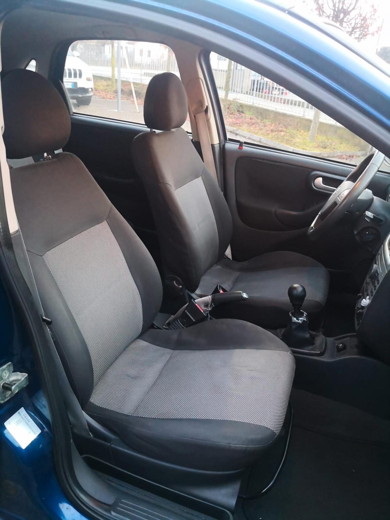 Opel Corsa 1.3 16V CDTI cat 5p. ***ADATTA A NEOPATENTATI***