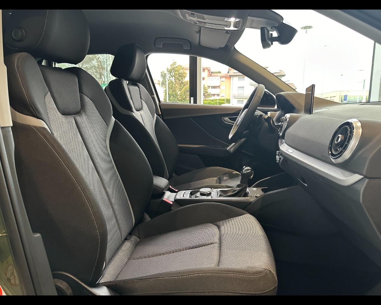 AUDI Q2 35 TFSI S-TRONIC IDENITY BLACK