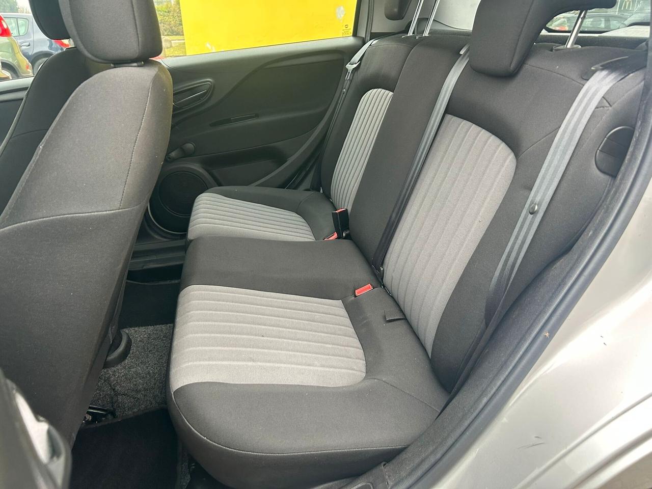 Fiat Punto 1.3 MJT II S&S 95 CV 5 porte Street