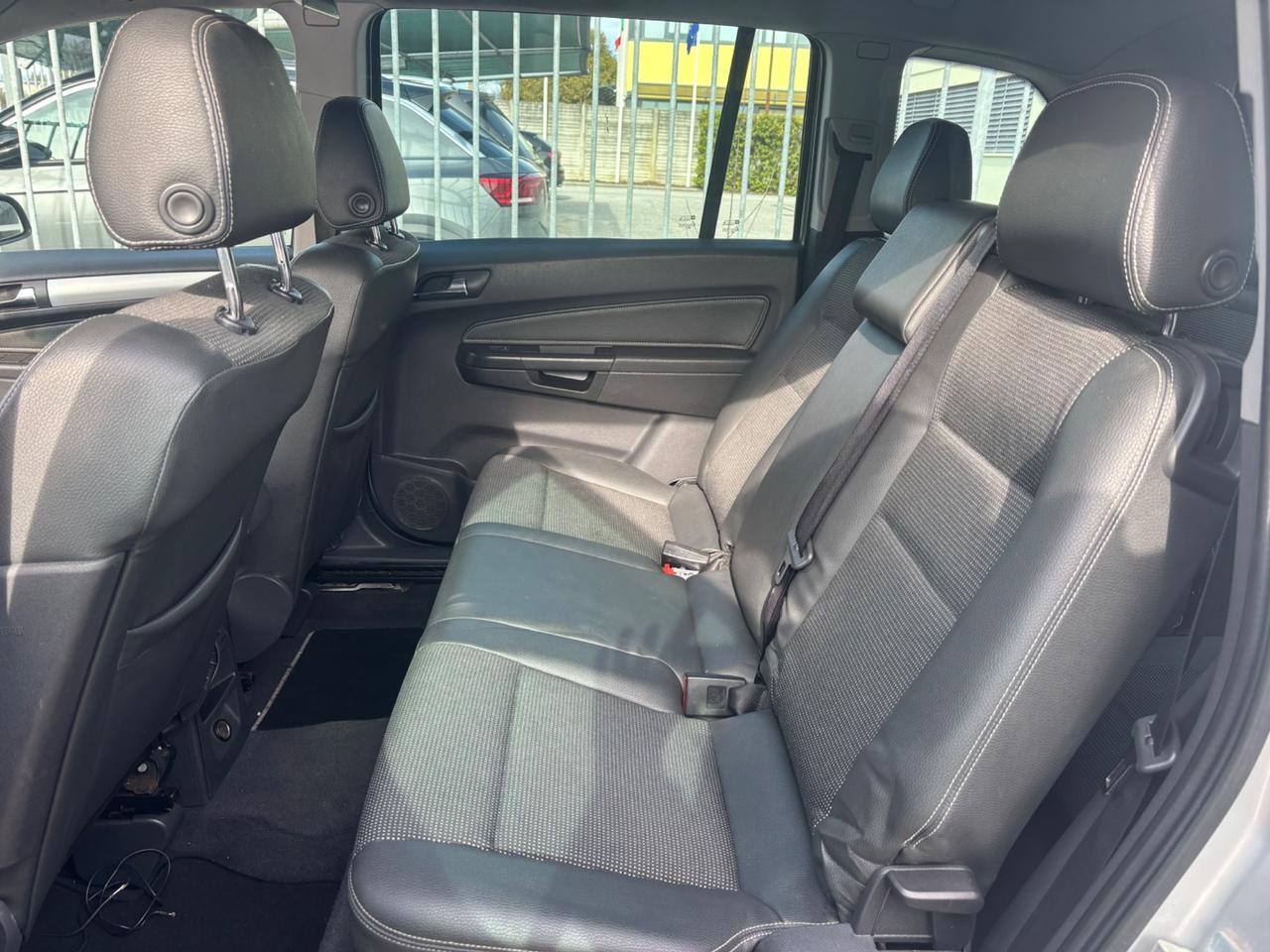 Opel Zafira 1.9 CDTI 101CV Cosmo