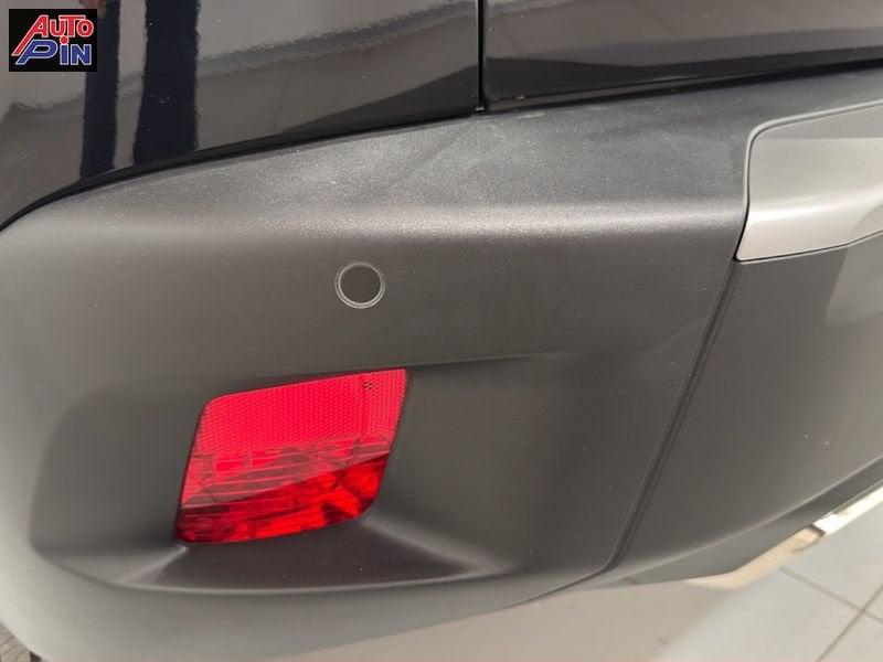 Peugeot 2008 Hybrid 145cv e-DCS6 Style auto