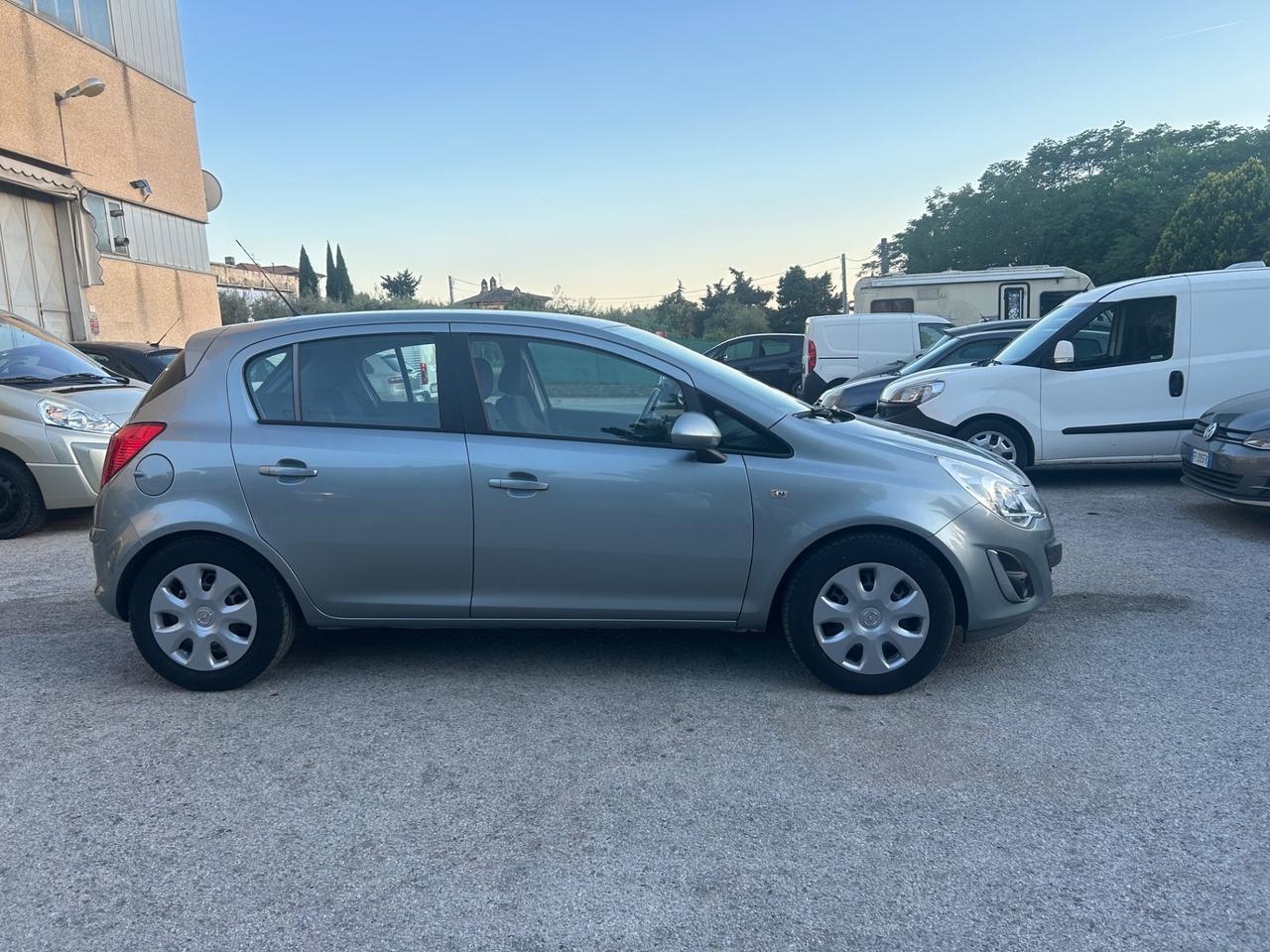 Opel Corsa 1.2 Benzina 68000Km Ok Neopatentati