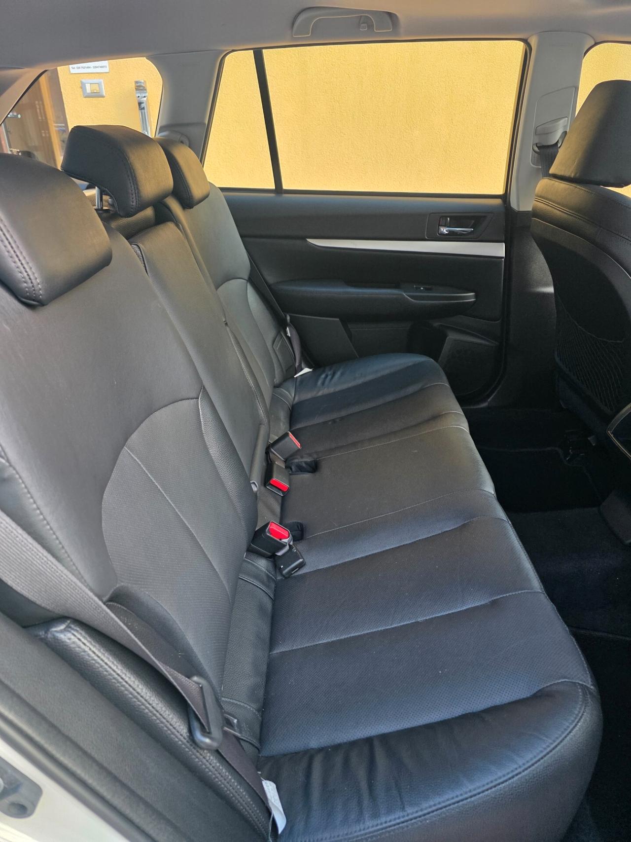 Subaru OUTBACK 2.0D CVT Trend Lineartronic