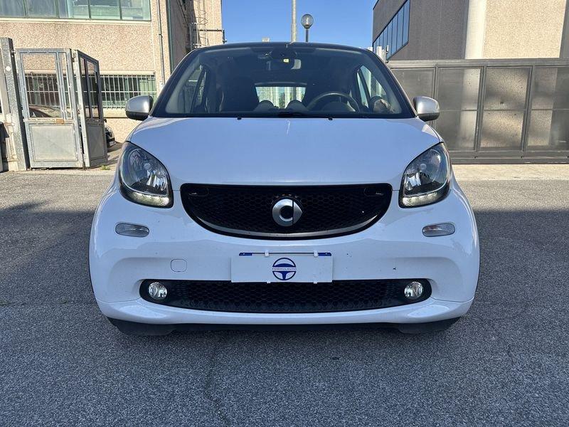 smart fortwo 1.0 52kW passion twinamic 71cv