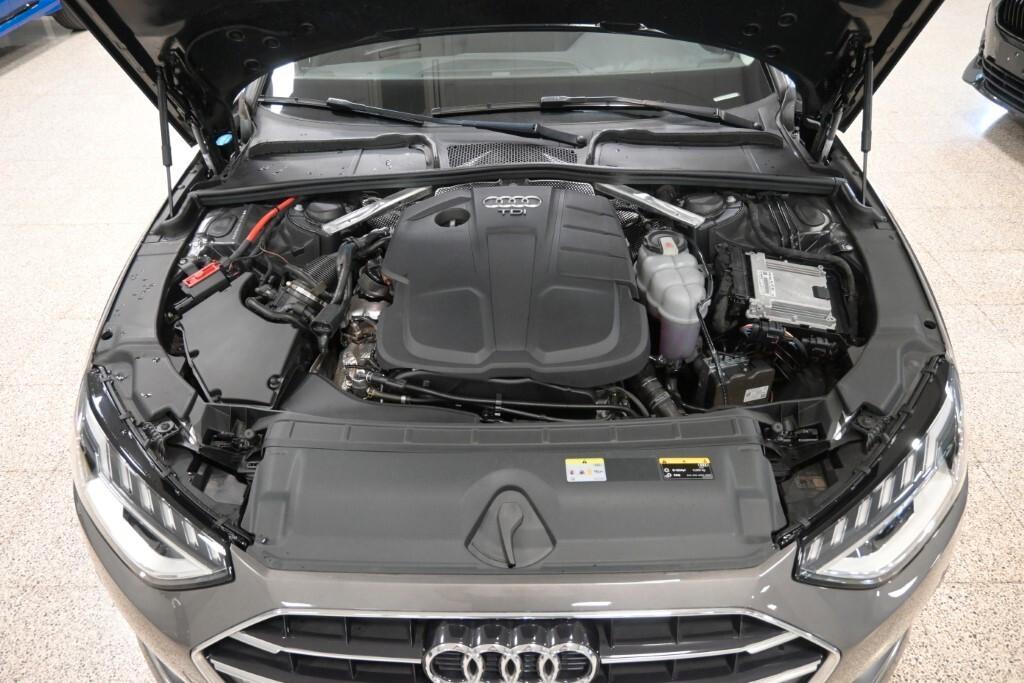 Audi A4 30 TDI Business Advanced