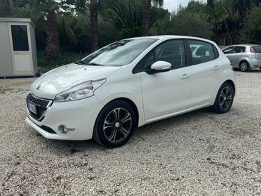 Peugeot 208 PureTech 82 5 porte Allure