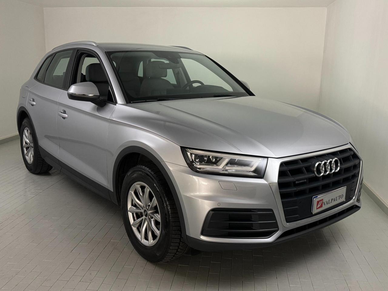 Audi Q5 40 2.0 tdi mhev Business quattro 204cv s-tronic GANCIO TRAINO SOSP. ADATTIVE