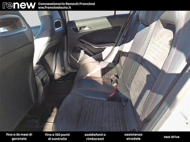 MERCEDES-BENZ CLA A 180 D Premium 7G-DCT my16