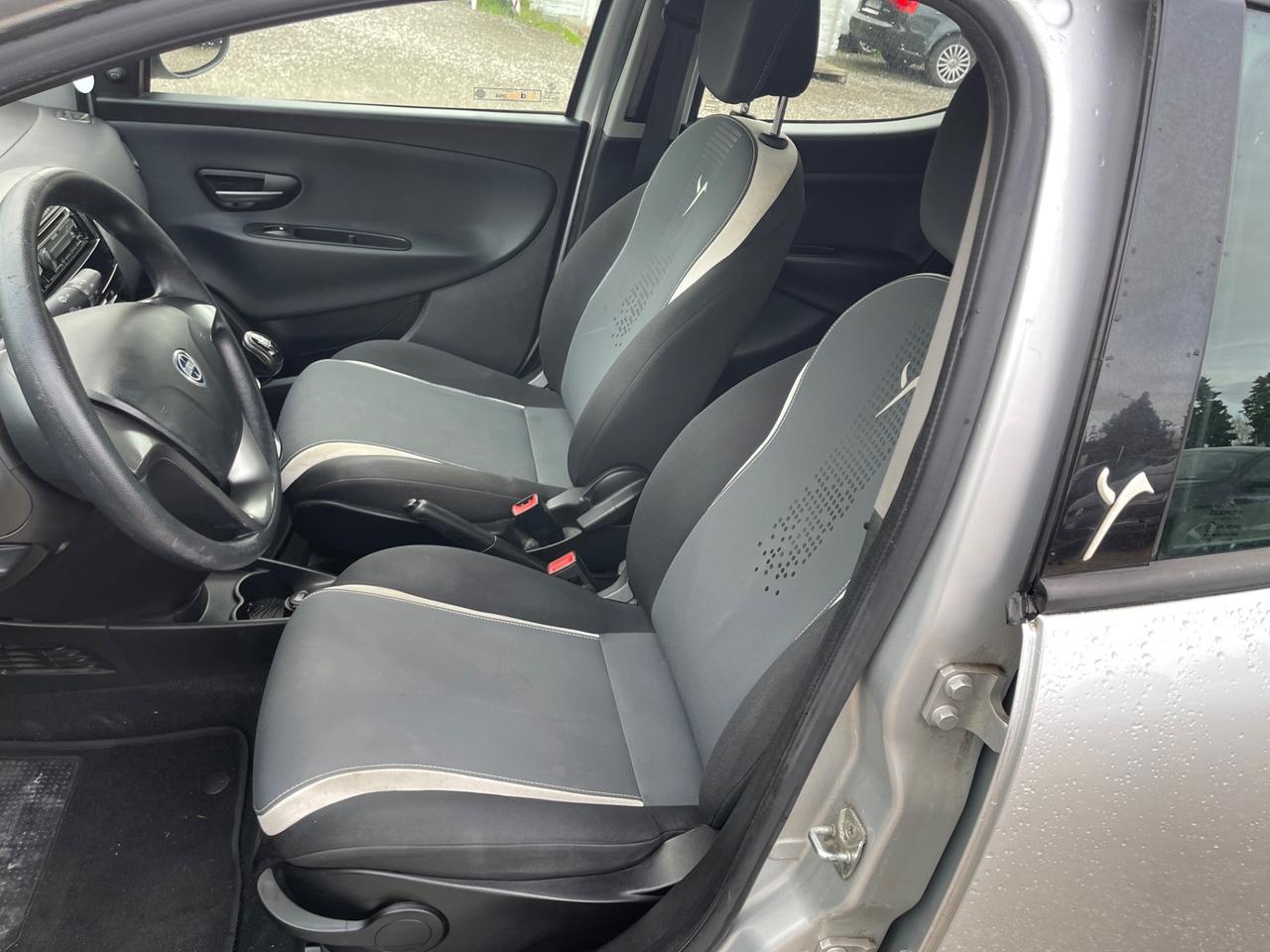 Lancia Ypsilon 1.2 69 CV 5 porte Elle