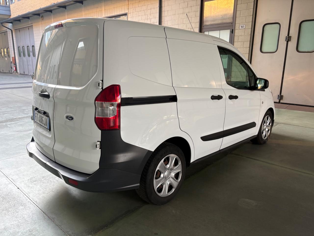 Ford Transit Courier 1.5 TDCi 75CV Van Trend