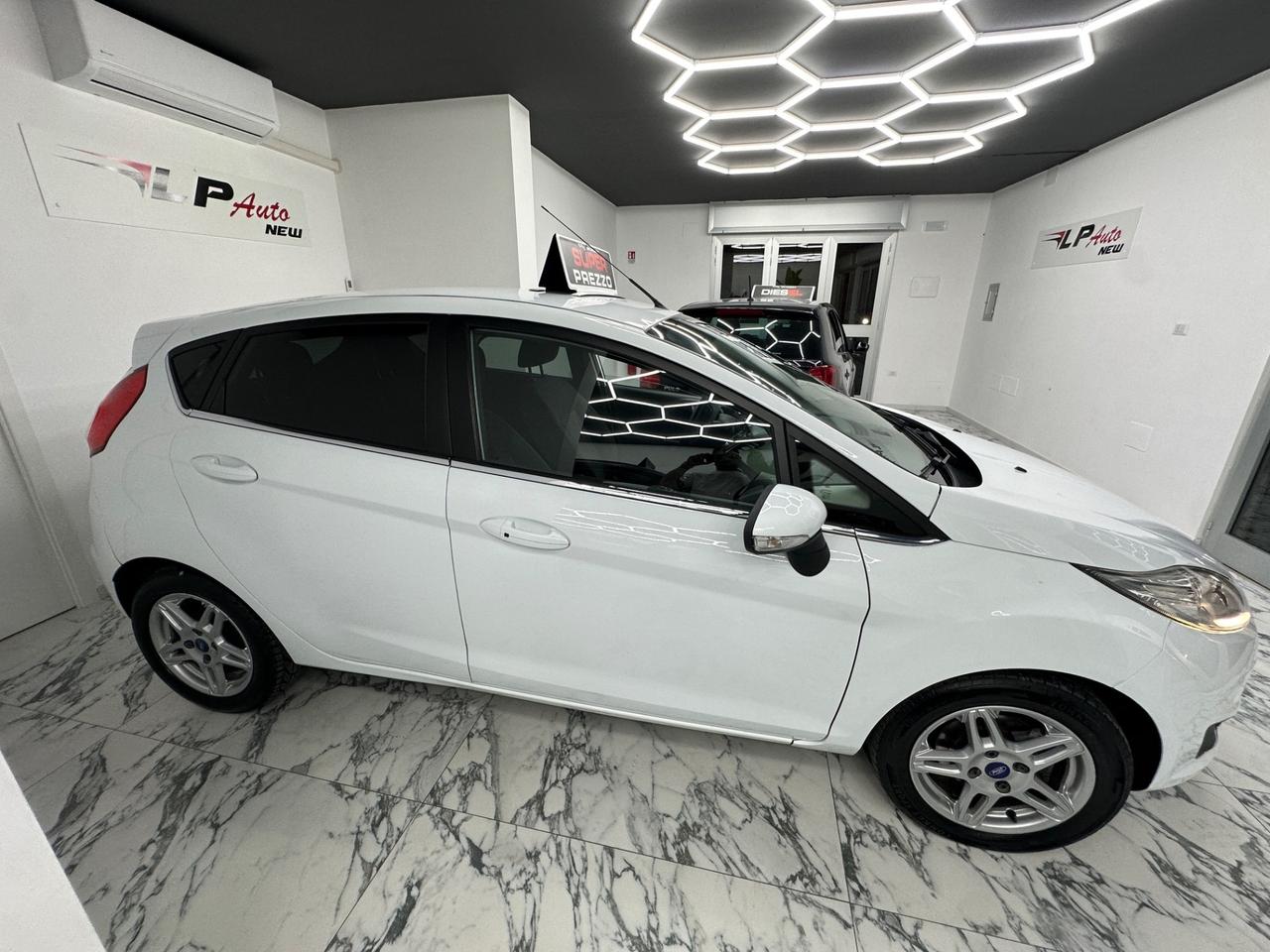 Ford Fiesta 1.5 TDCi 75CV 5 porte Titanium