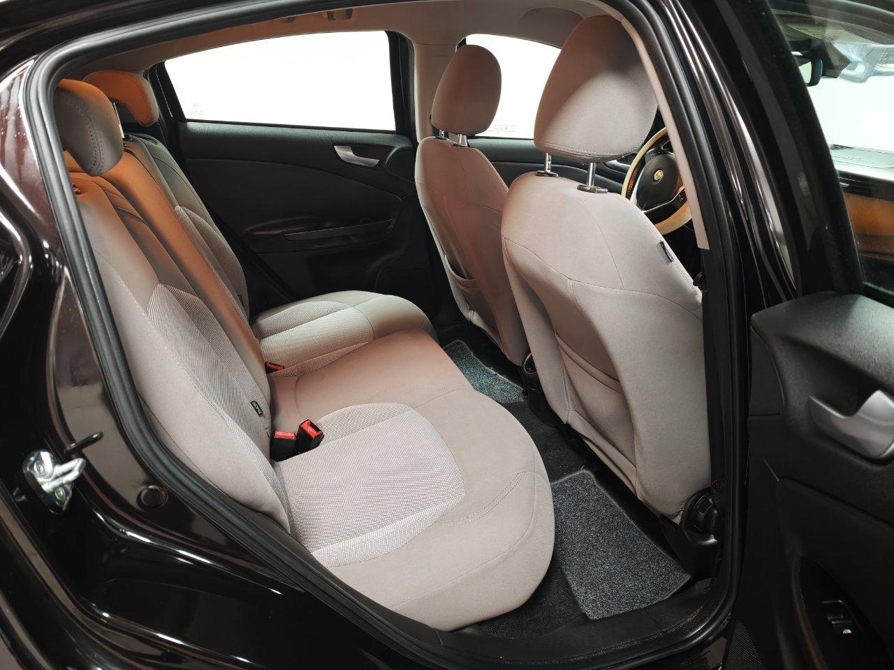 Alfa Romeo Giulietta 1.6 jtdm Distinctive 120cv LEGGI