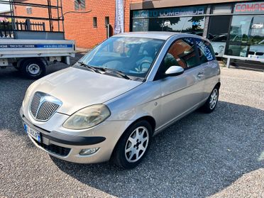 Lancia Ypsilon 1.2 Argento