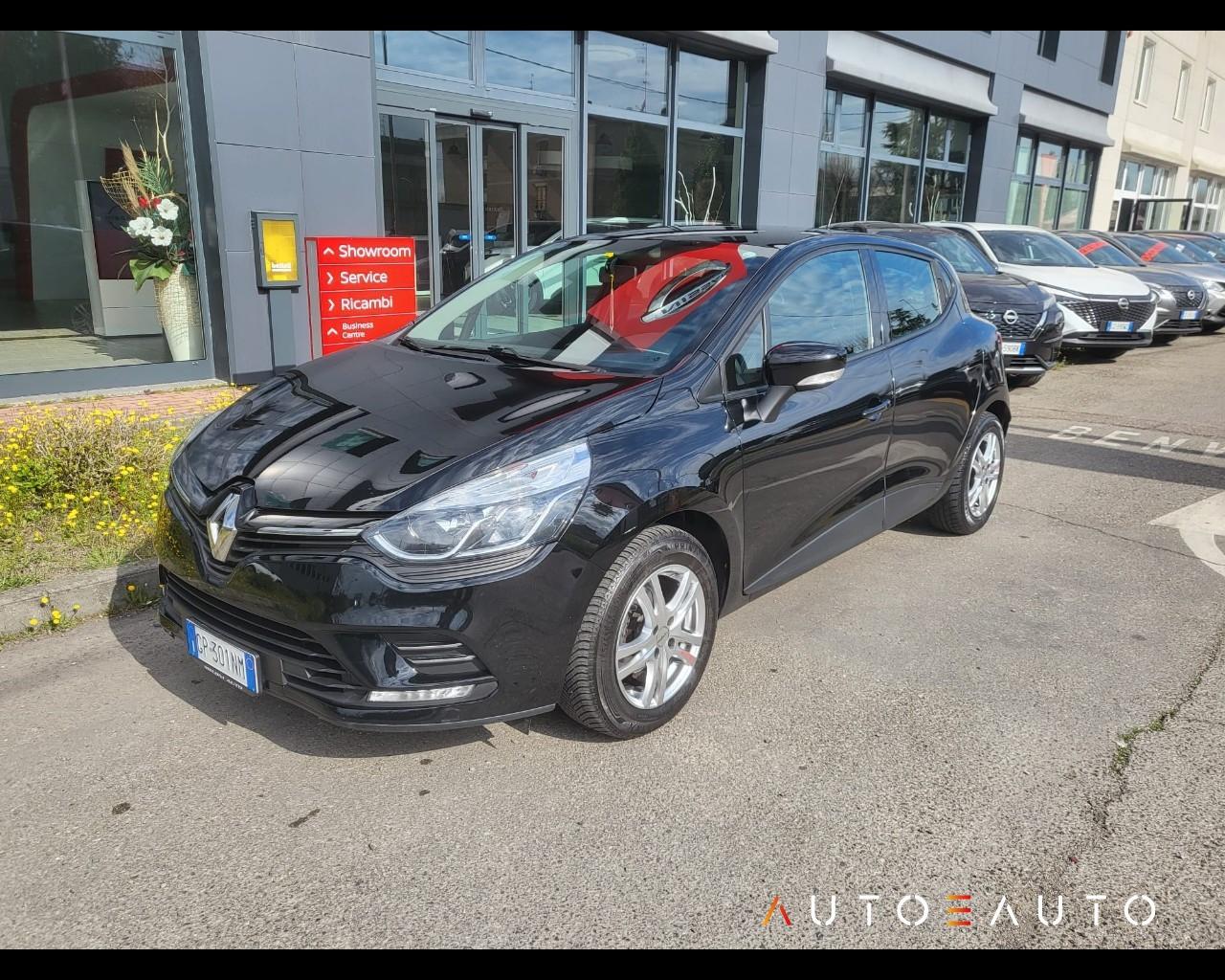 RENAULT Clio IV - Clio 5p 1.2 Zen (live) 75cv E6