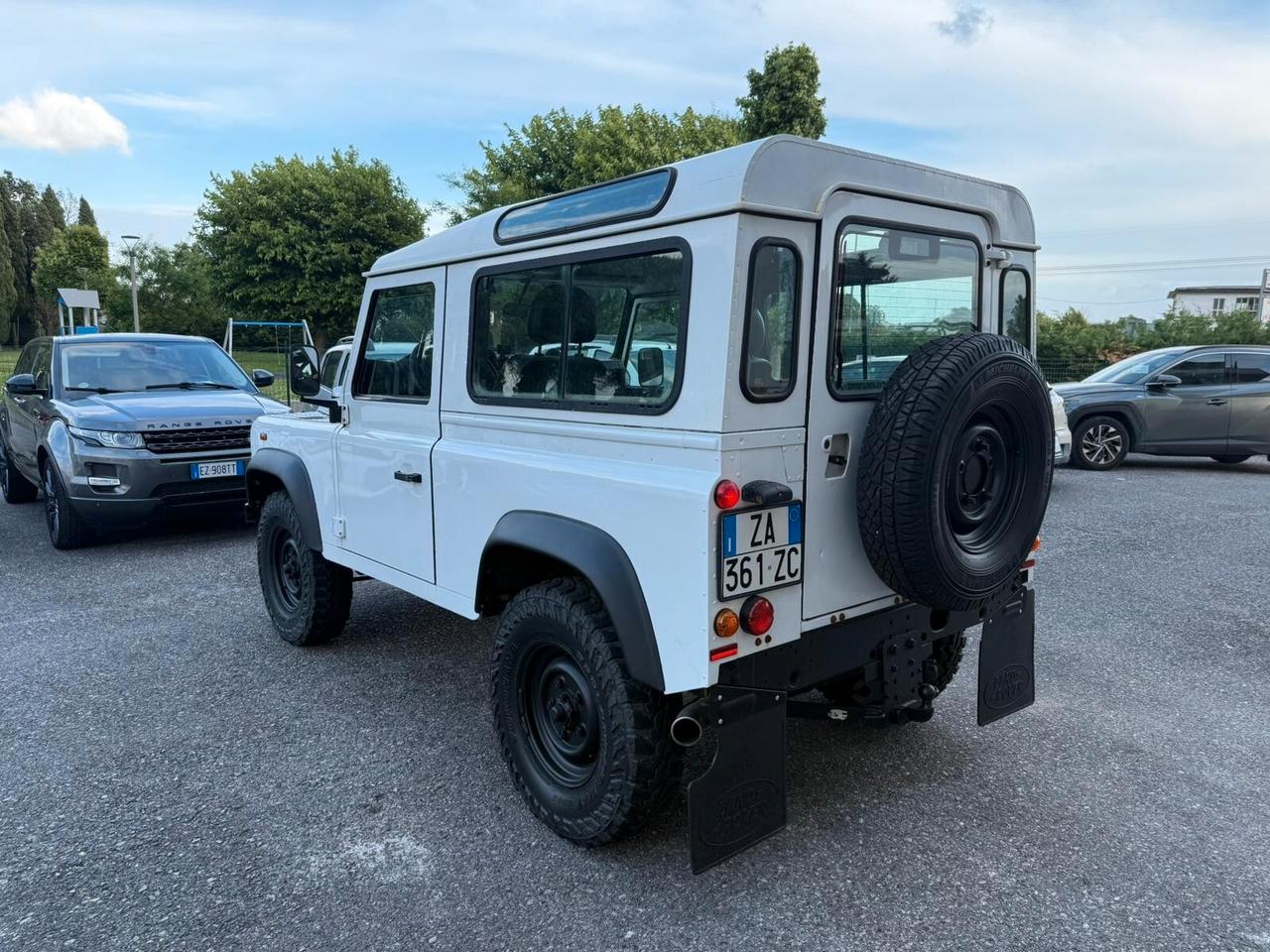 Land Rover Defender 90 2.2 TD4 Soft top E N1