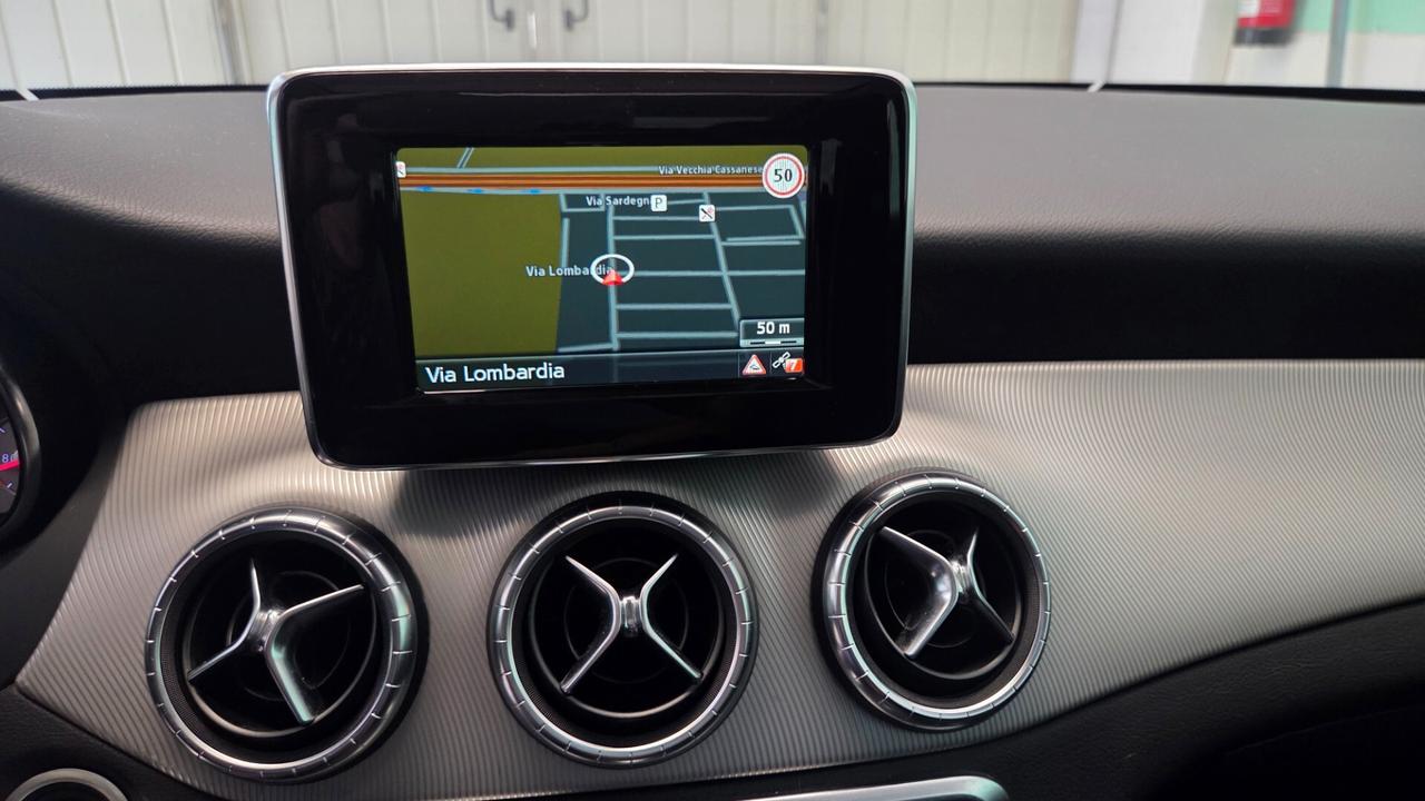 Mercedes-benz CLA 200 automatica Premium unico proprietario
