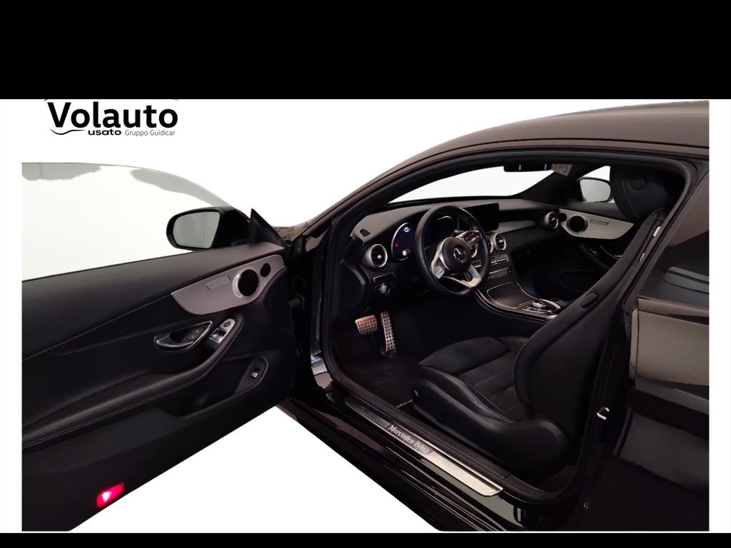 Mercedes-Benz Classe C-C205 2018 Coupe - C Coupe 220 d Premium auto