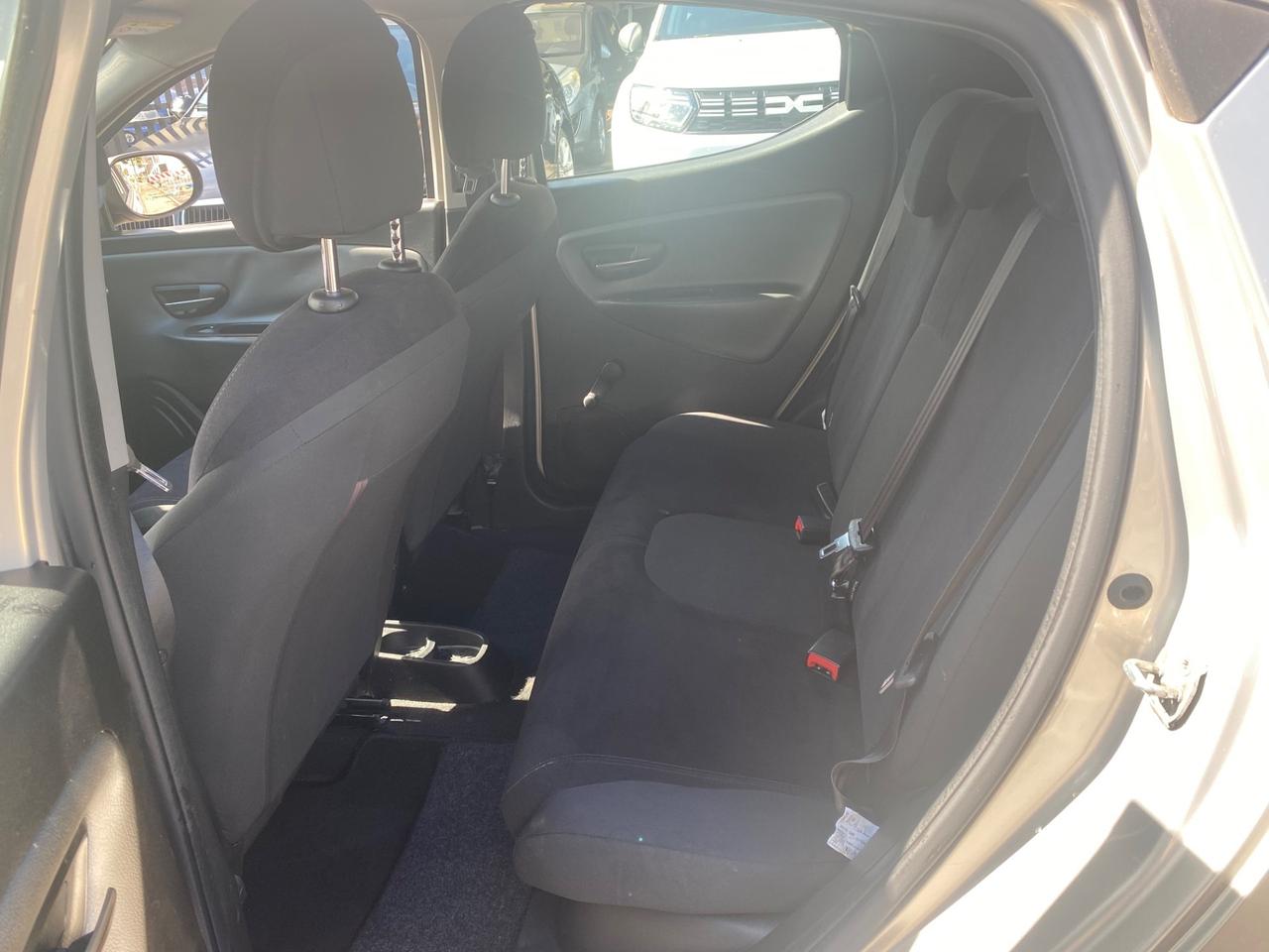 Lancia Ypsilon 1.2 69 CV 5 porte GPL Ecochic Silver