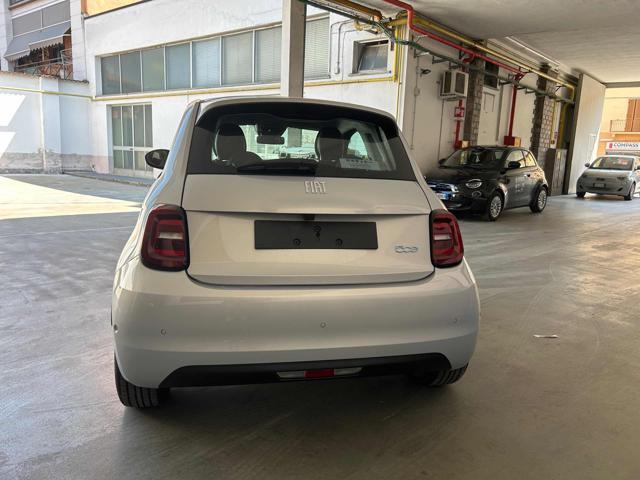 FIAT 500e Berlina 42 kWh + PACK TECH PREZZO REALE