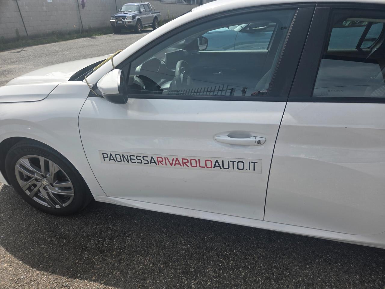 Peugeot 208 ACTIVE 75 CV NEOPATENTATI NESSUN OBBLIGO FINANZIARIO