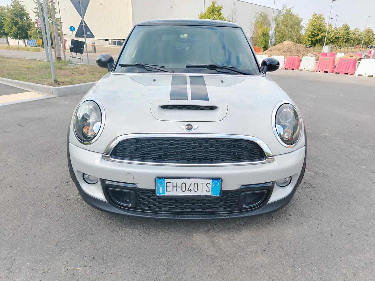 Mini Cooper SD Coupe 2.0 Coupé