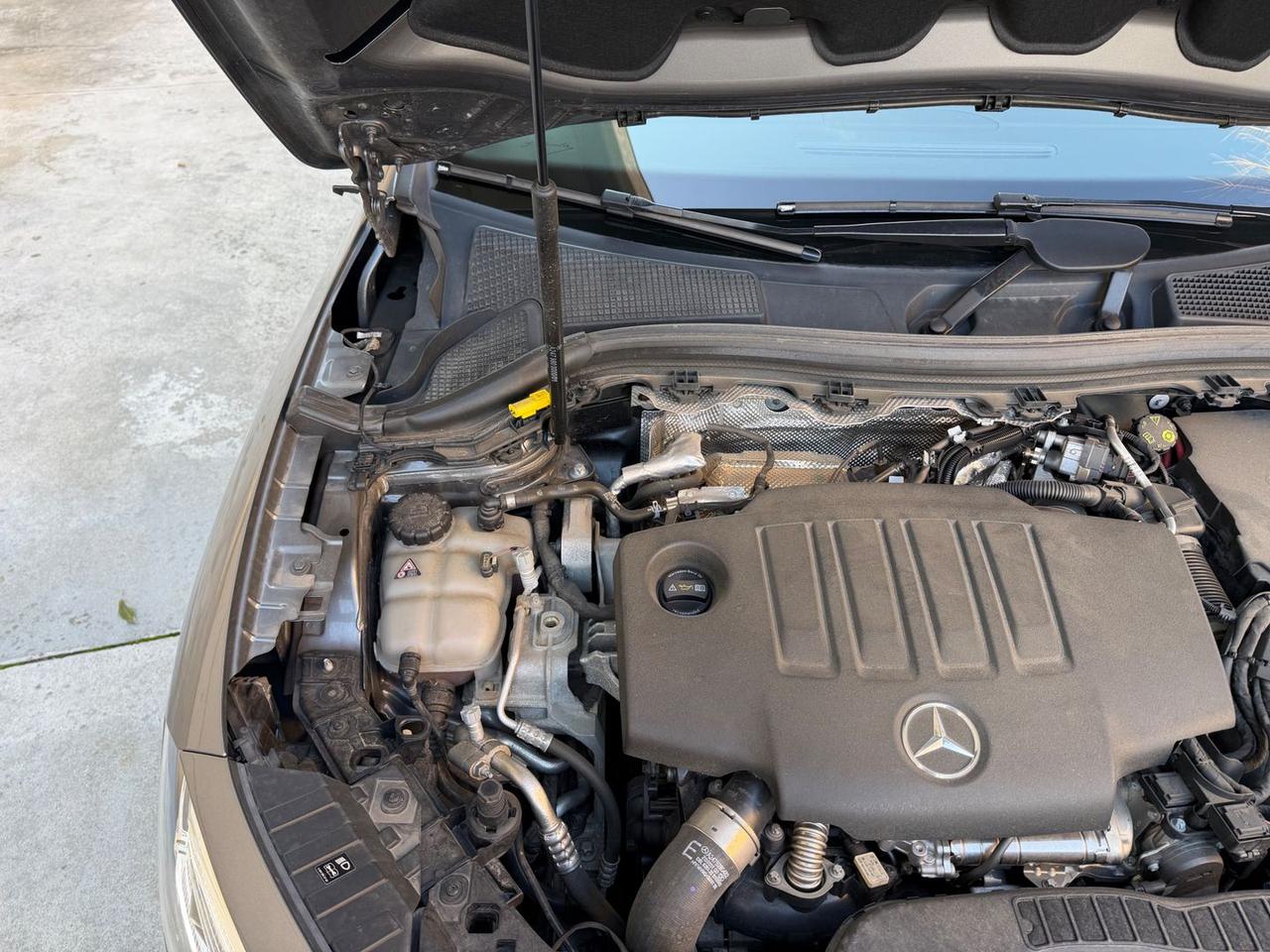 Mercedes-Benz GLA 200 Premium Plus *PROMO F #9518