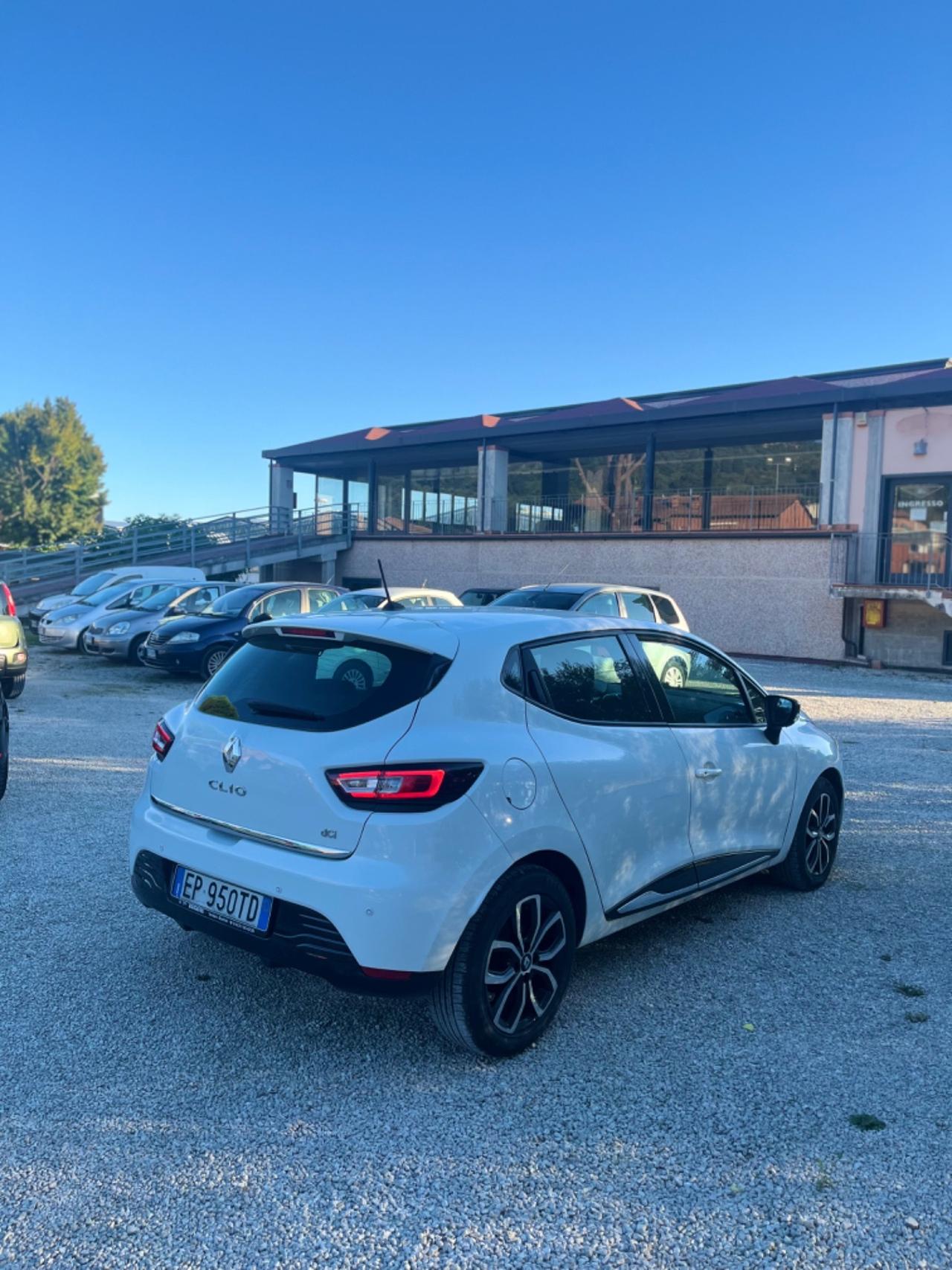Renault Clio 1.5 dCi 90 cv 2014 PARI AL NUOVO
