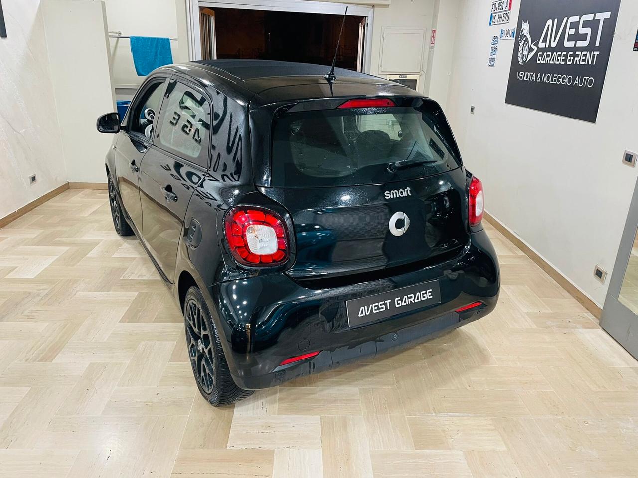 Smart ForFour 70 1.0 Cabrio Black Passion